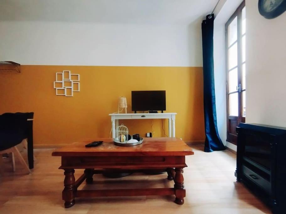 En Plein Centre. Apartment *