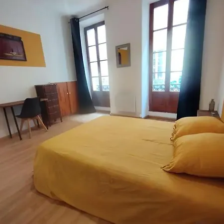 Appartement En Plein Centre. Carpentras Extérieur photo